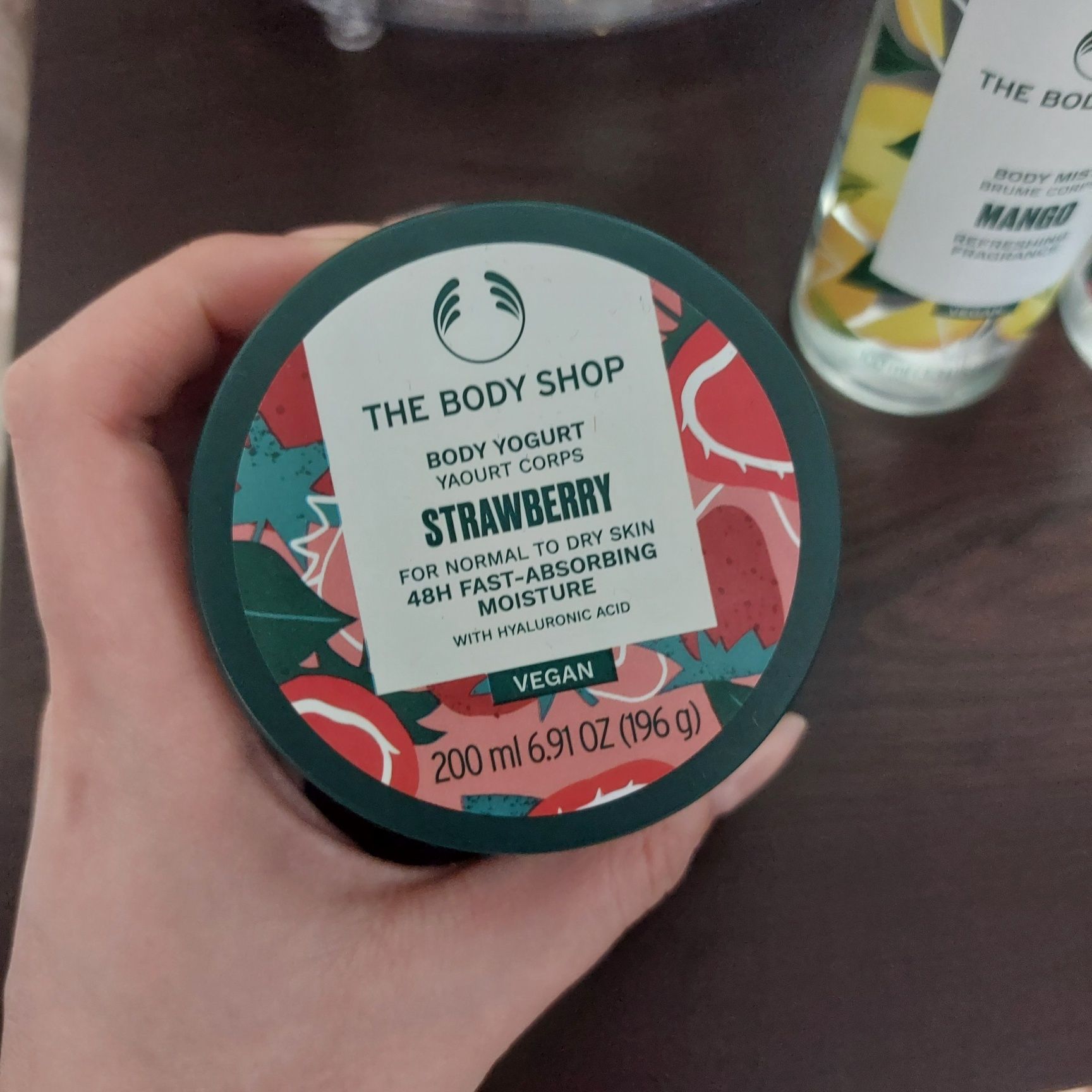 The Body Shop комплект, спрейове за тяло и йогурт за тяло
