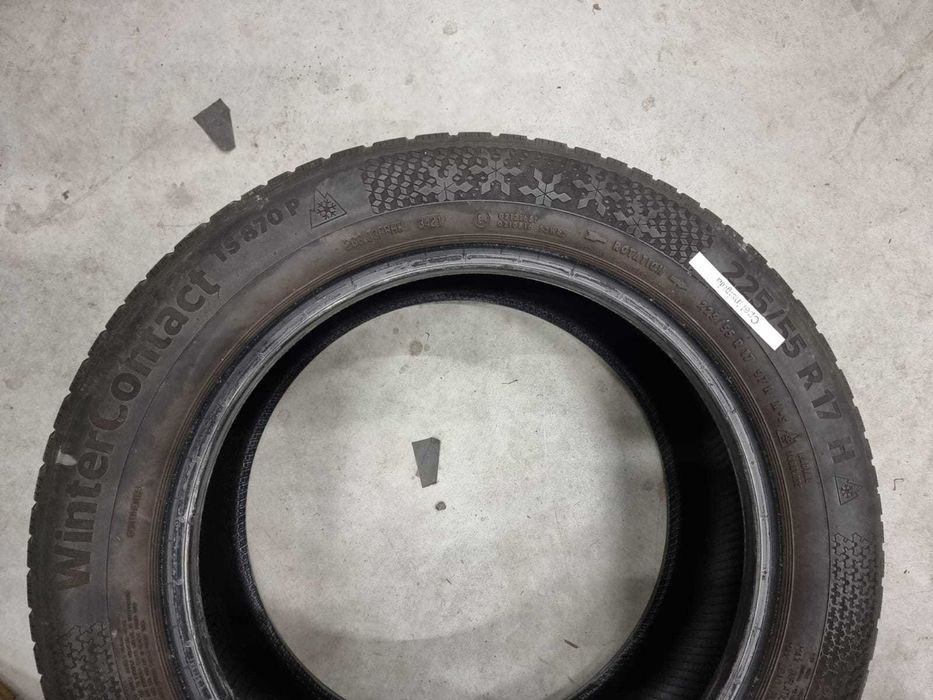 2 Anvelope de IARNA 225.55.17 'Continental' [dot 2021] ; stare buna