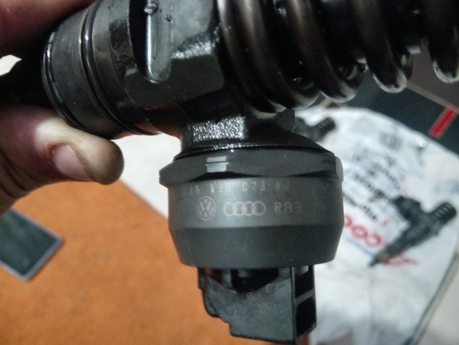 Vând injectoare 1.9 Tdi AVB cu valori bune !