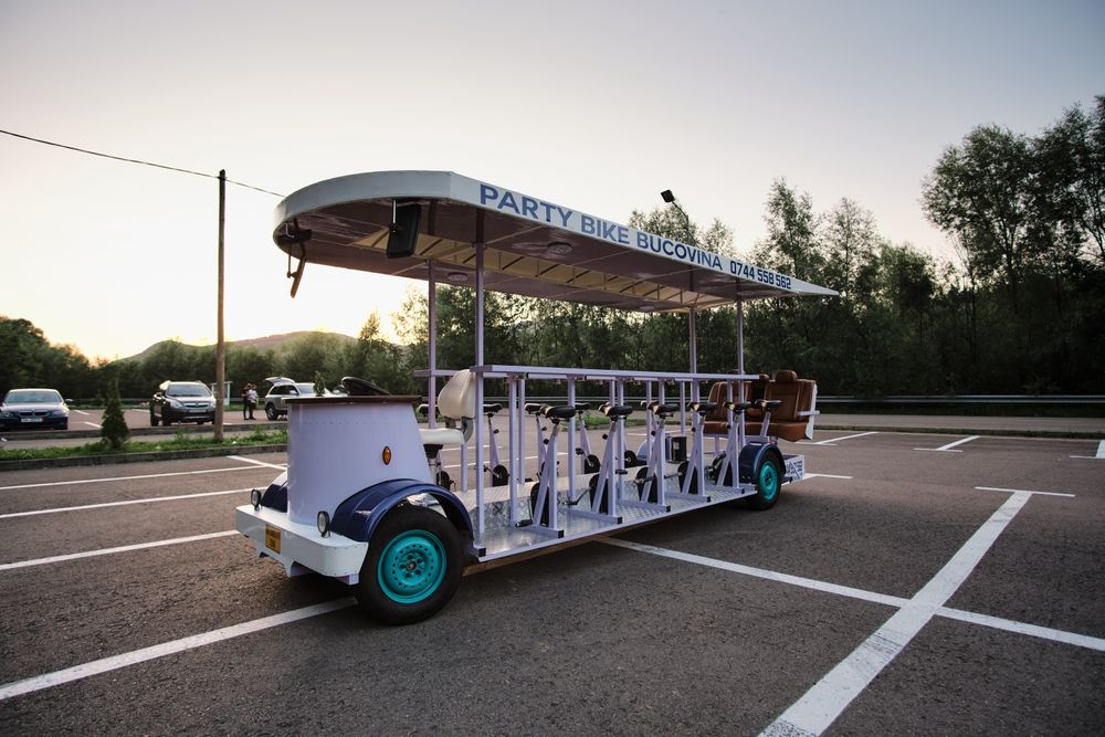 Bicicicleta Beer Bike 12 persoane