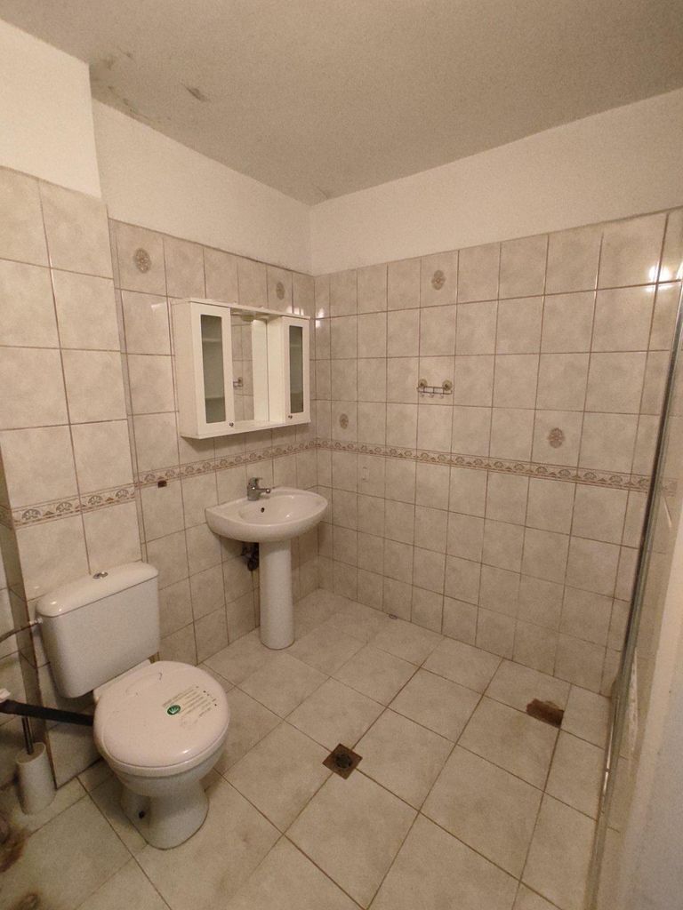 Продава се Двустаен апартамент в Пловдив, Кючук Париж - 74 кв.м за 1622 €/кв.м - Снимка #5