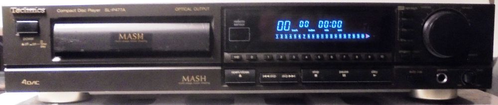 Vand  un CD player Technics SL-P477A