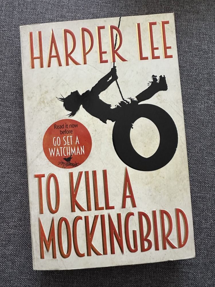 Книга “To kill a mockingbird”