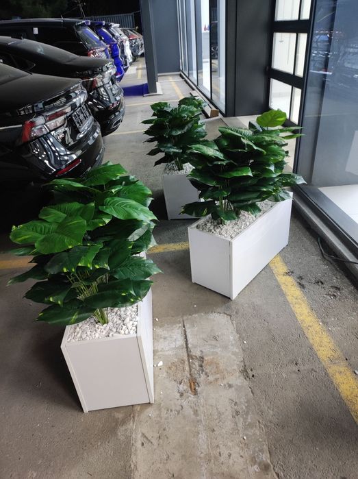 Кашпо МДФ с цветами