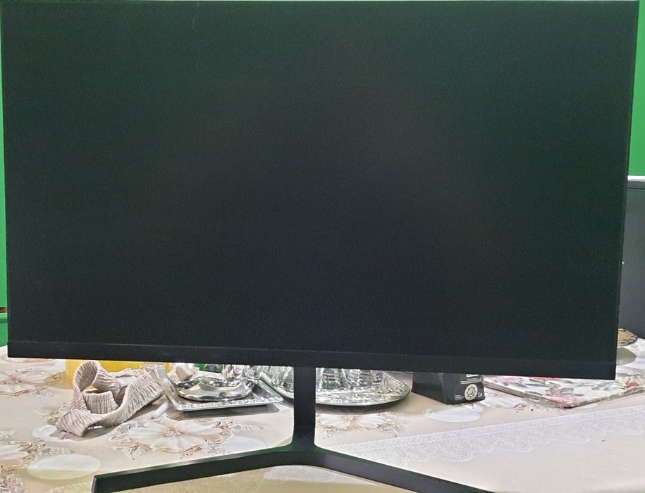 Монитор 24 дюймов