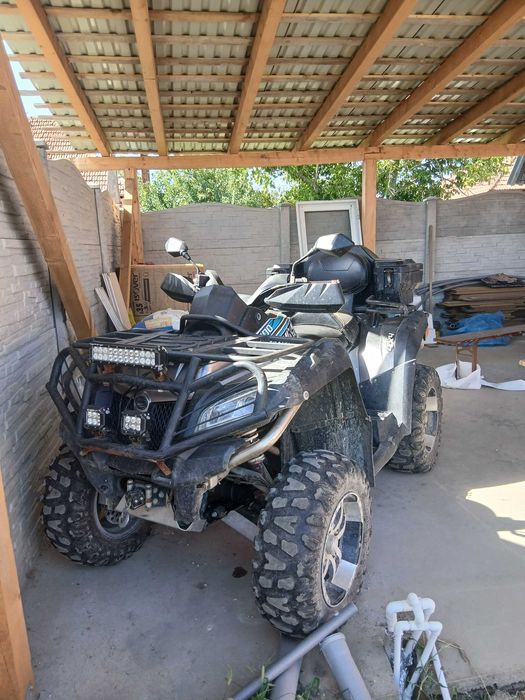 Vând CF MOTO 800