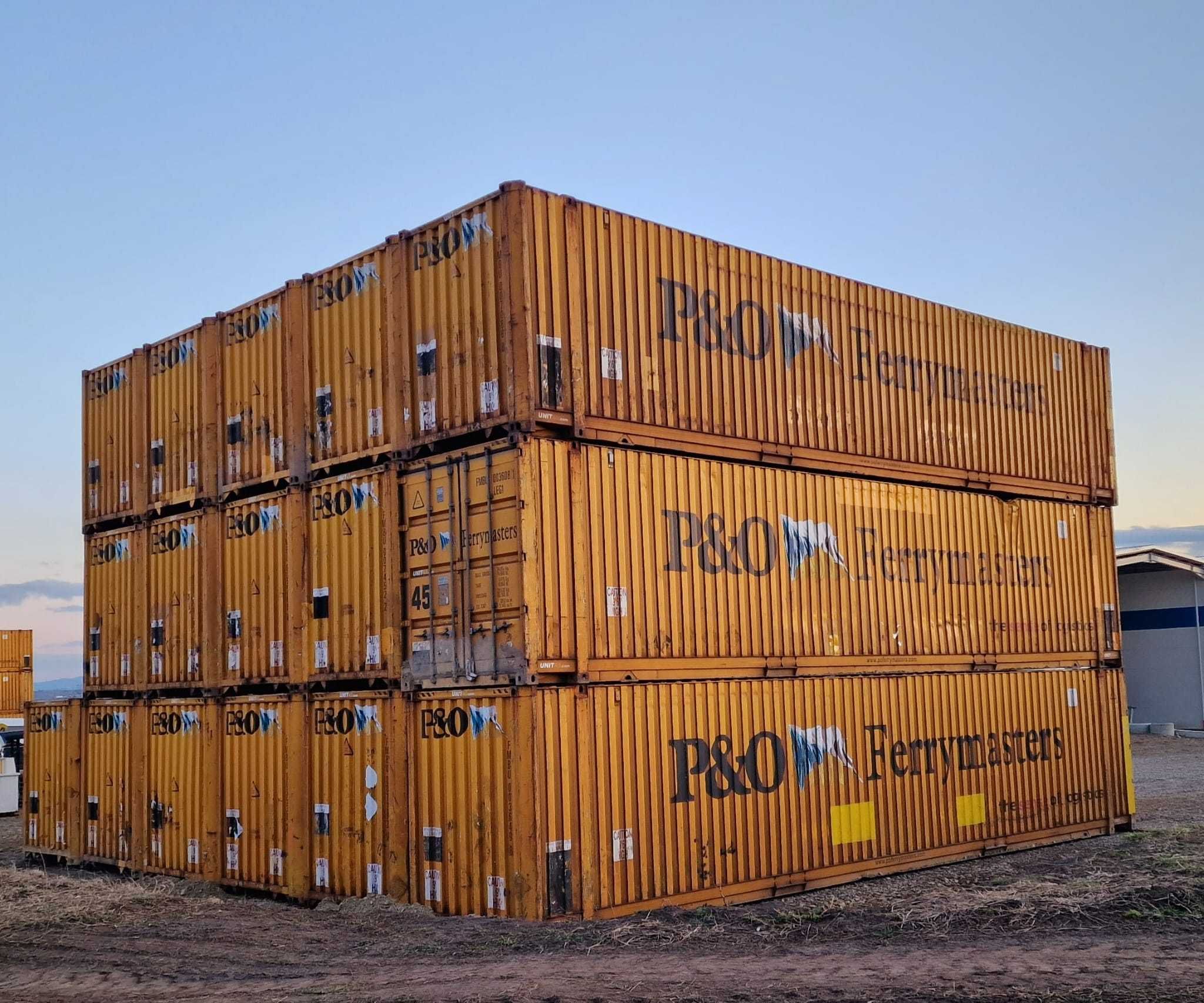 Container maritim 45HC, 13,7m L pentru constructii