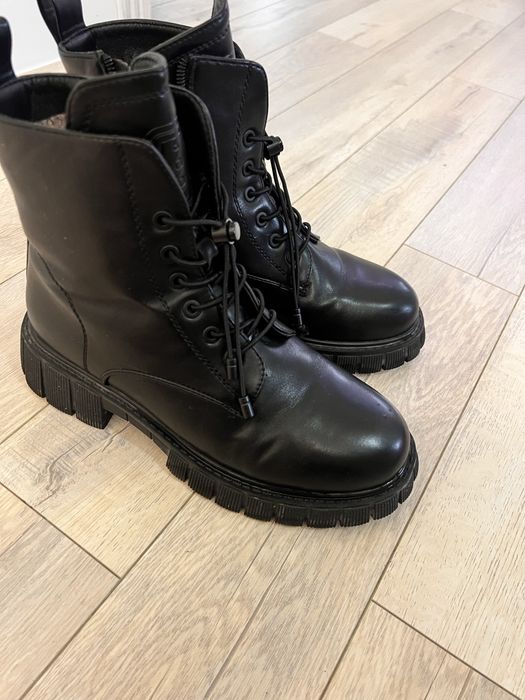 Продам зимние сапоги