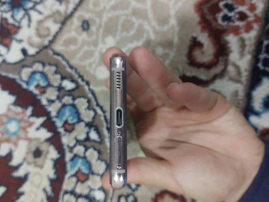 Samsung S 21 5G sotiladi 8/256