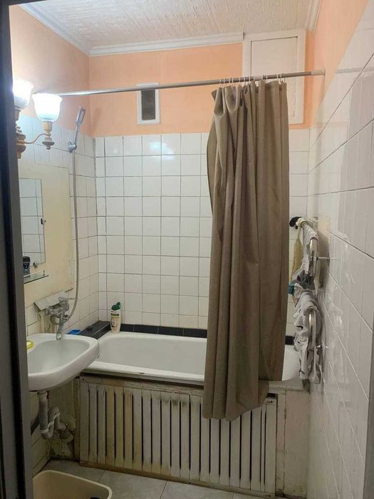 Центр, 3-комнаты, ор-р: Бар Облако, 75м2