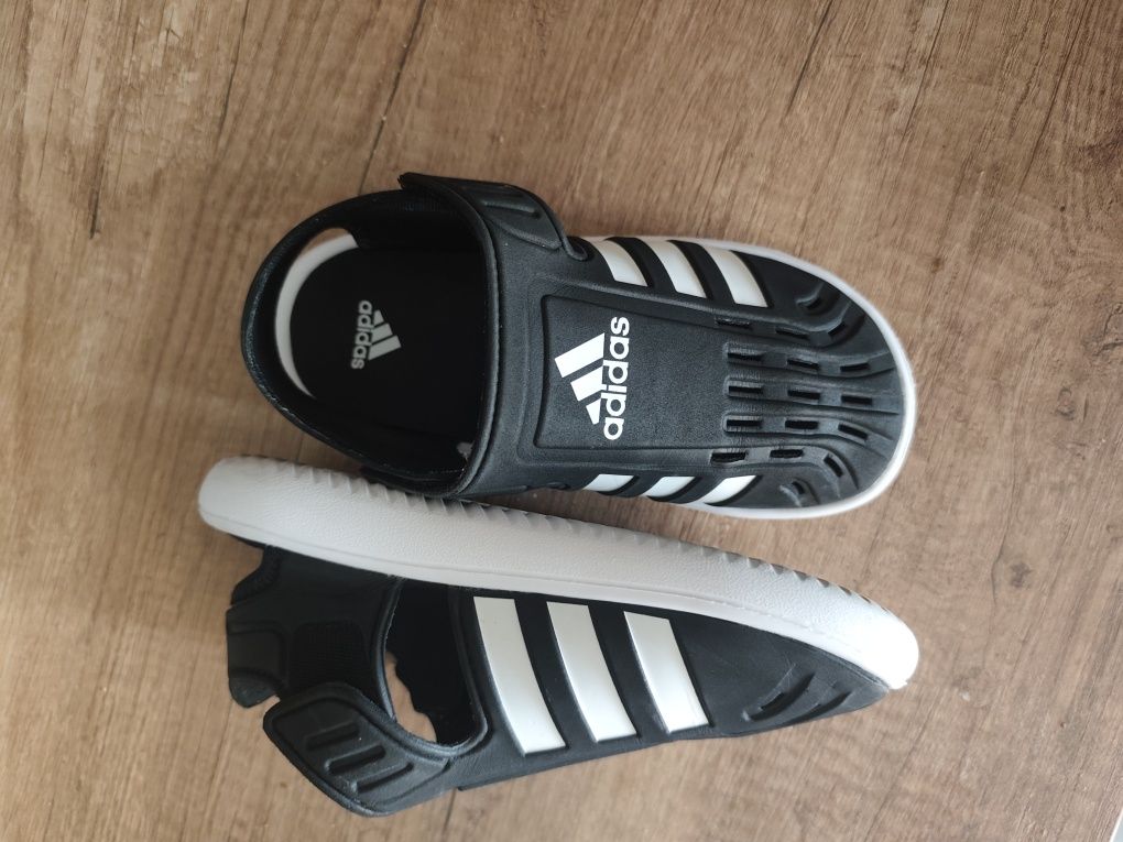 Детски сандали Adidas