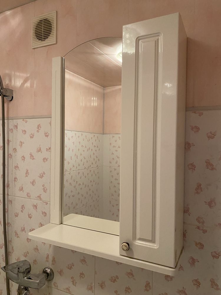 Продам шкаф для ванной