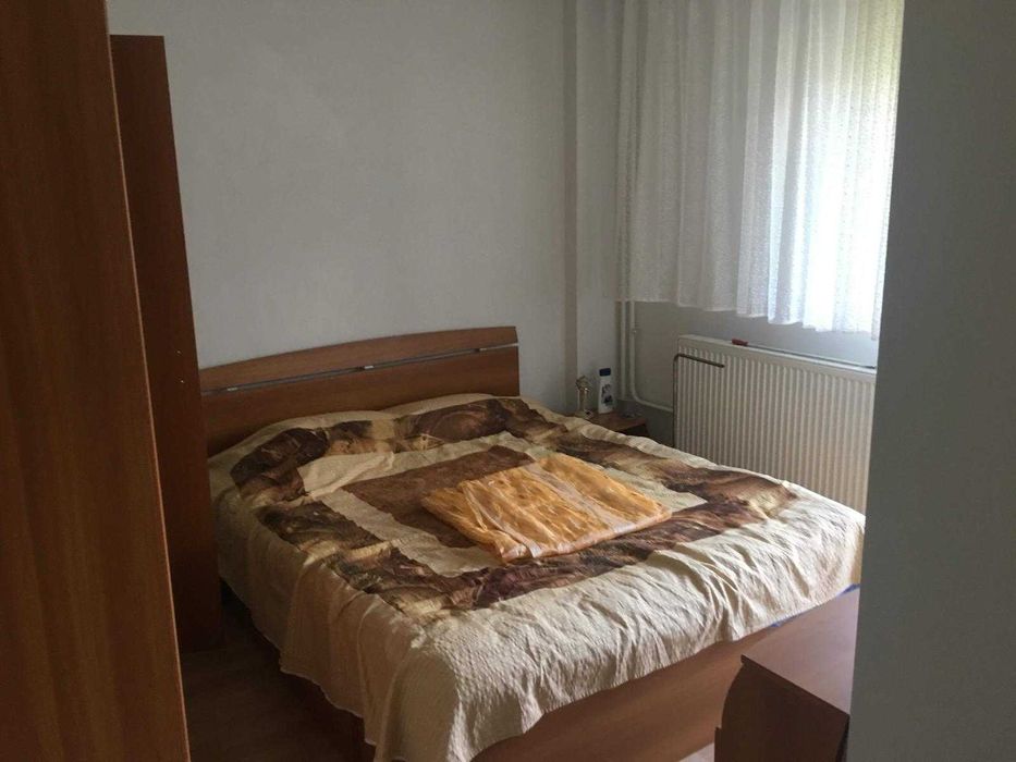 Apartament de inchiriat 2 camere Racadau,parcare inclusa, mobilat