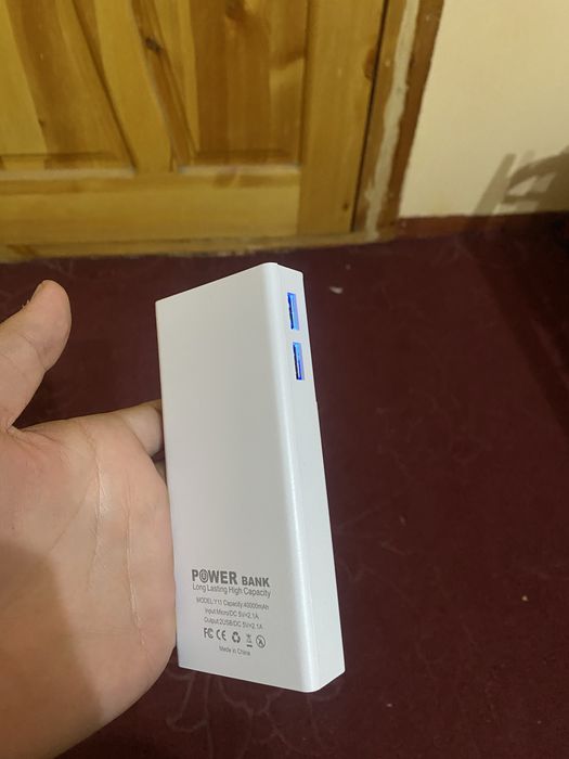 Powerbank yangi 40000talik
