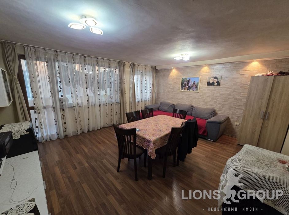 Продава се Двустаен апартамент в Варна, Колхозен пазар - 85 кв.м за 1818 €/кв.м - Снимка #4