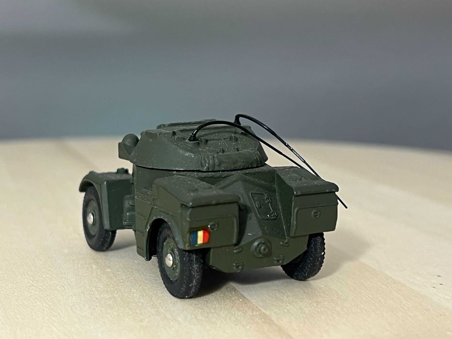Macheta Dinky Toys Meccano France Panhard AML 814 Militar