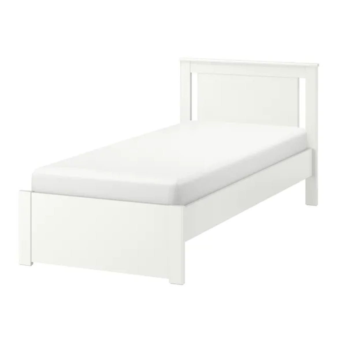 Кровать Ikea 90х200 (с матрасом)