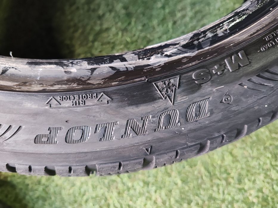 205 45 17 iarna Dunlop