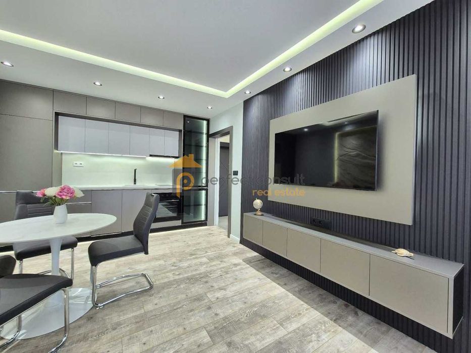 Продава се Тристаен апартамент в Пловдив, Тракия - 68 кв.м за 2280 €/кв.м - Снимка #2