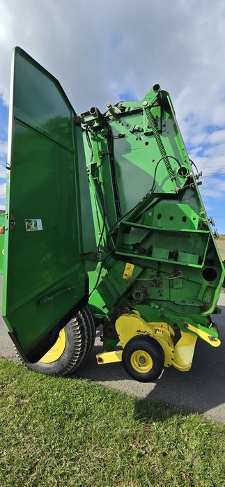 Presa de balotat baloti rotunzi john deere 592 plasa si ata 120/120