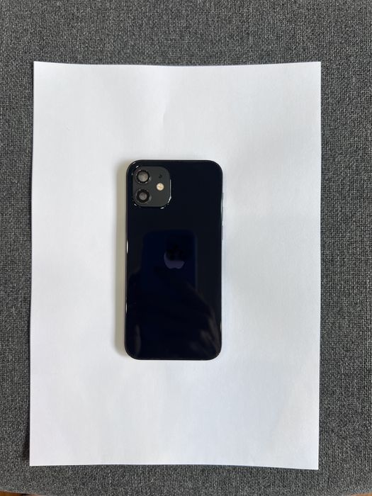 Carcasa iPhone 12 Black Pret 300 lei