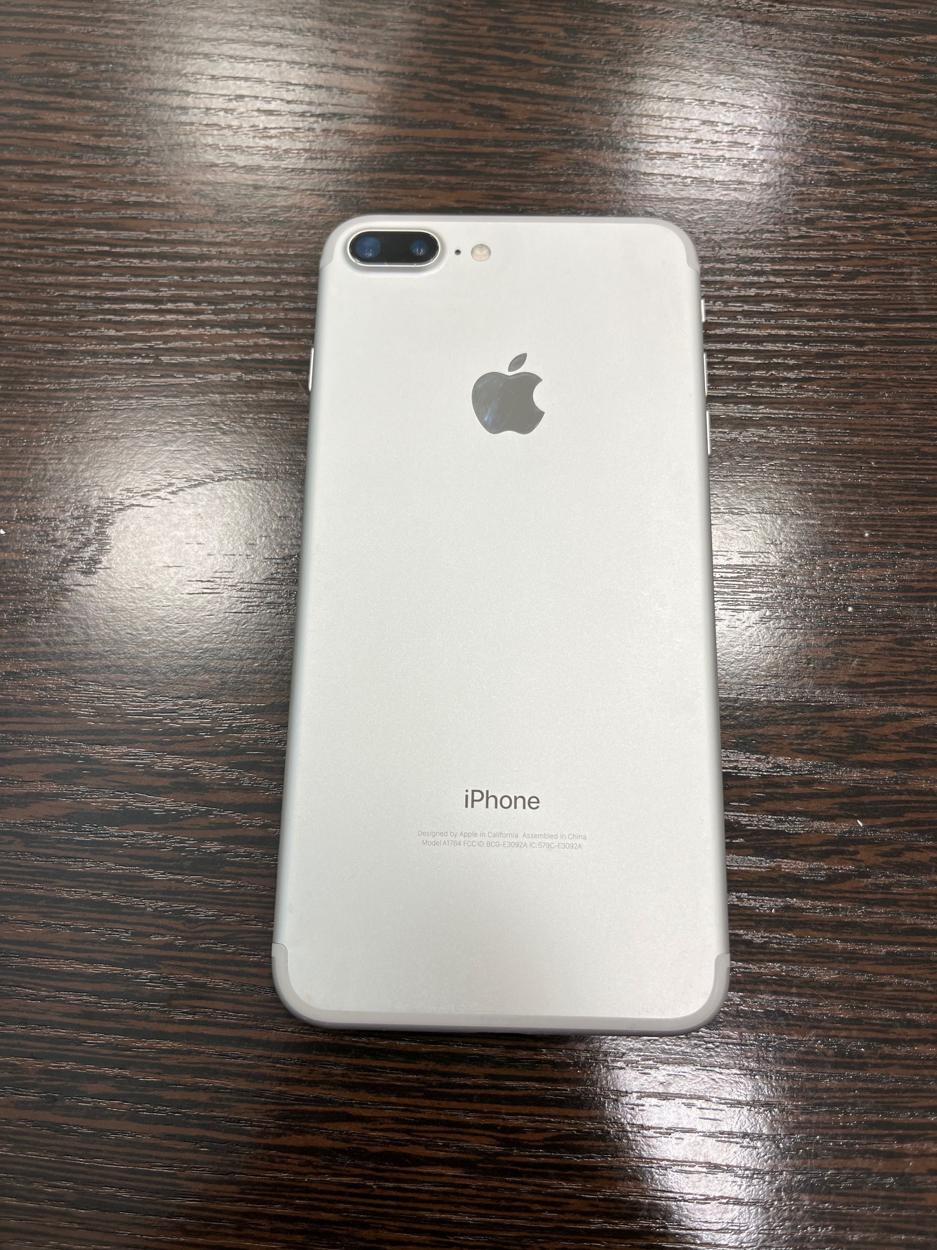 продам iPhone 7+, торг