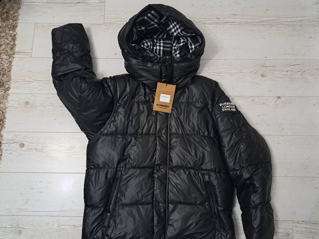Burberry-Дамско Зимно яке