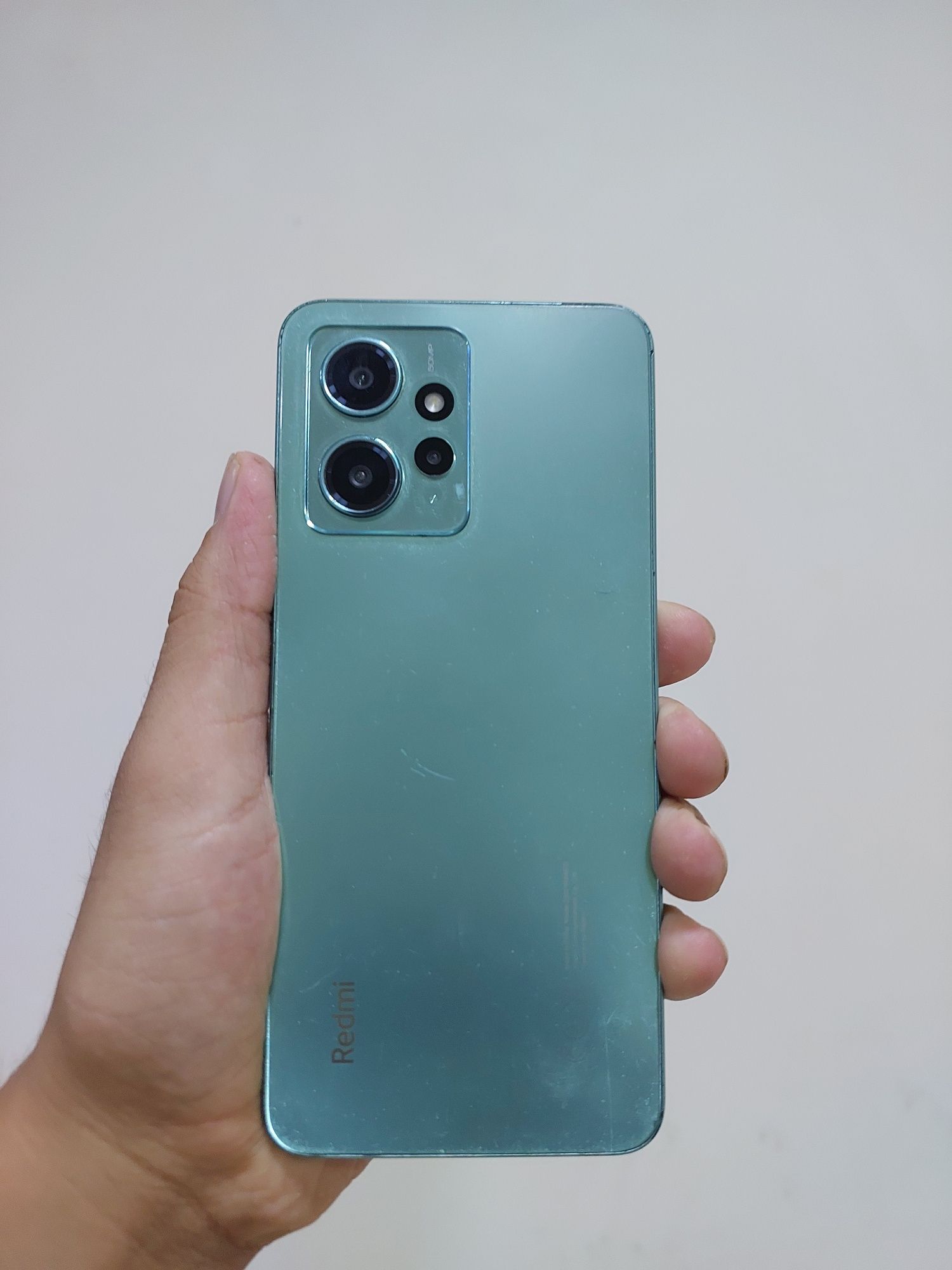 Redmi not  12 128 gb  holati yaxshi ishlashi zur