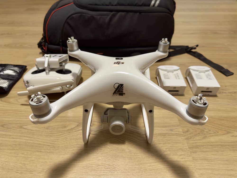 DJI Phantom 4 Pro (pro combo)