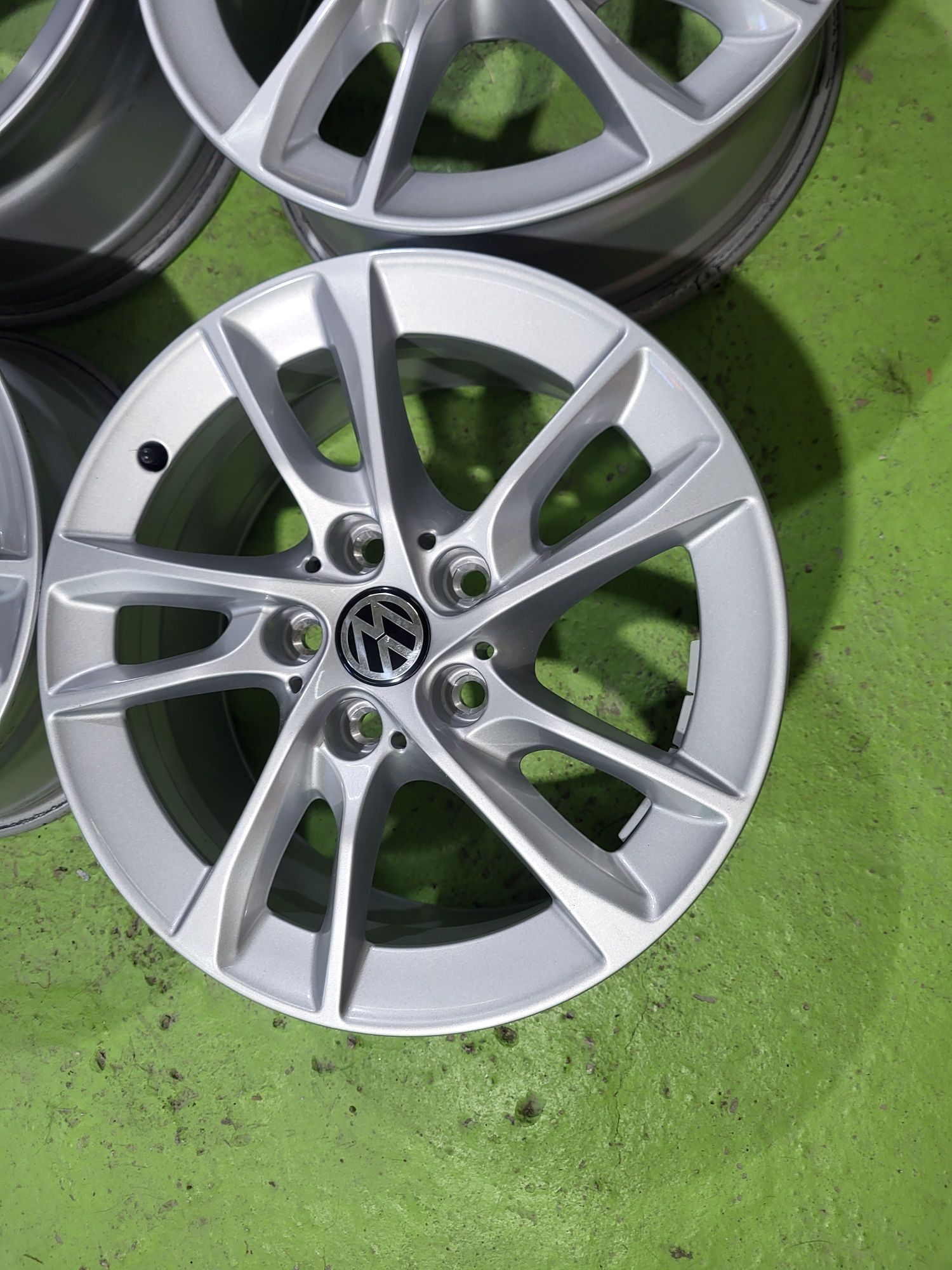 16 5x112 Vw Golf 5 6 7 touran Caddy Skoda 5х112