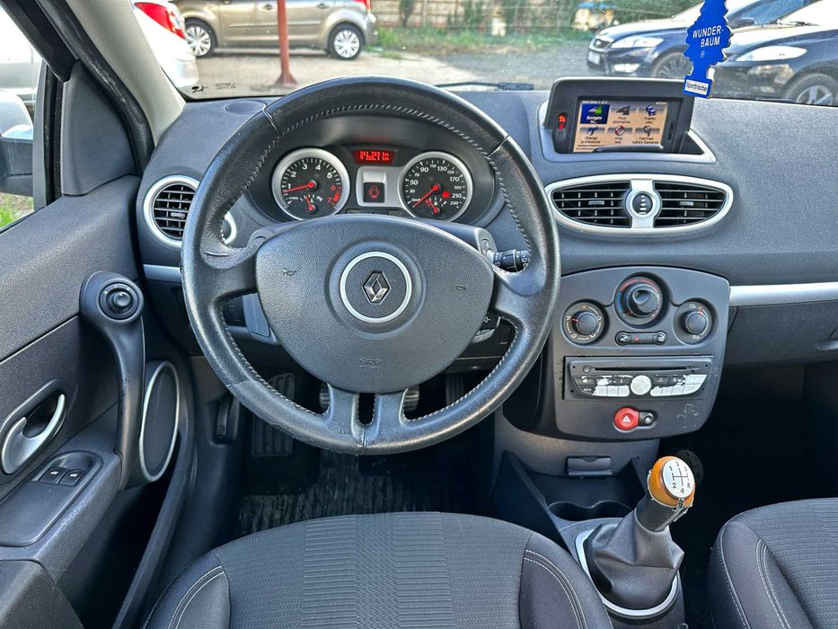 Renault Clio 1.2i | An 2009 EURO 4 | RATE Fixe | LIVRARE GRATUITĂ