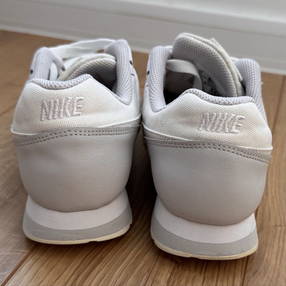 Дамски маратонки Nike Runner