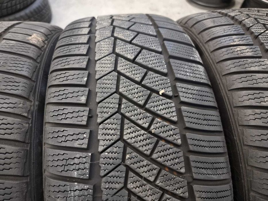 4 Anvelope de IARNA 245.45.18 Continental Runflat ; stare foarte buna