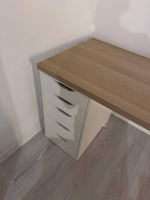 Birou IKEA 2 metrii