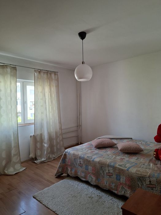 Direct proprietar inchiriez apartament cu 2 camere Parcul Sebastian