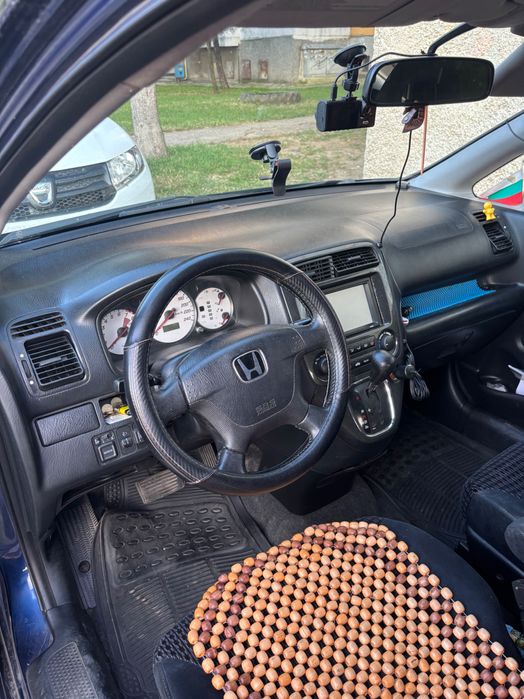 Хонда стрийм 2.0