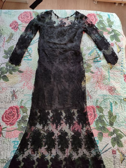 Платье кружевное 44 рр