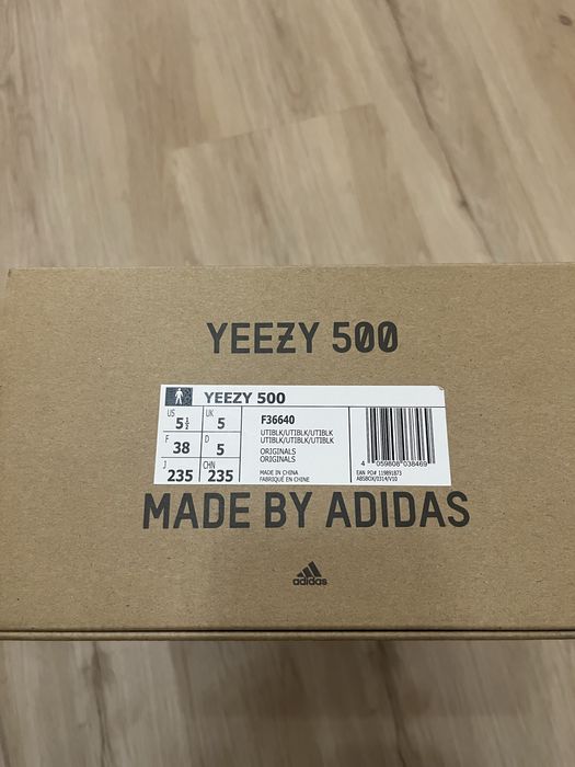 Yeezy 500 Utility Black