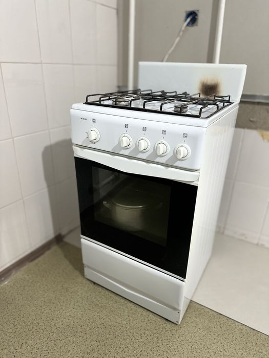 Продам газ плиту
