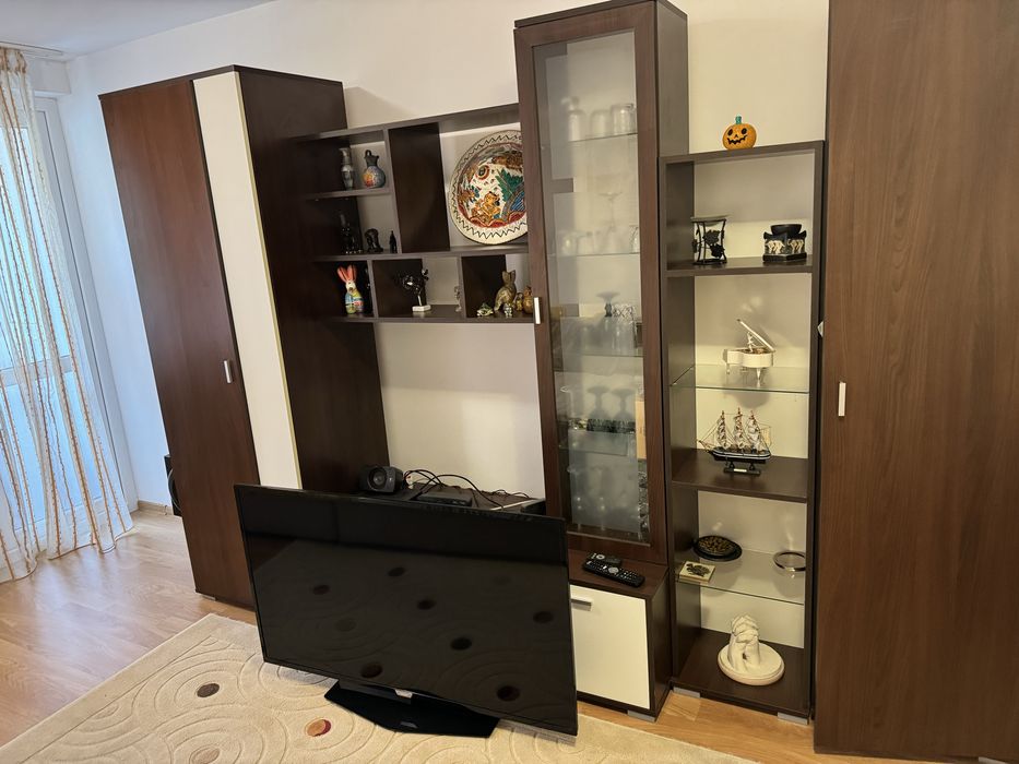 Vand mobila living/sufragerie Staer