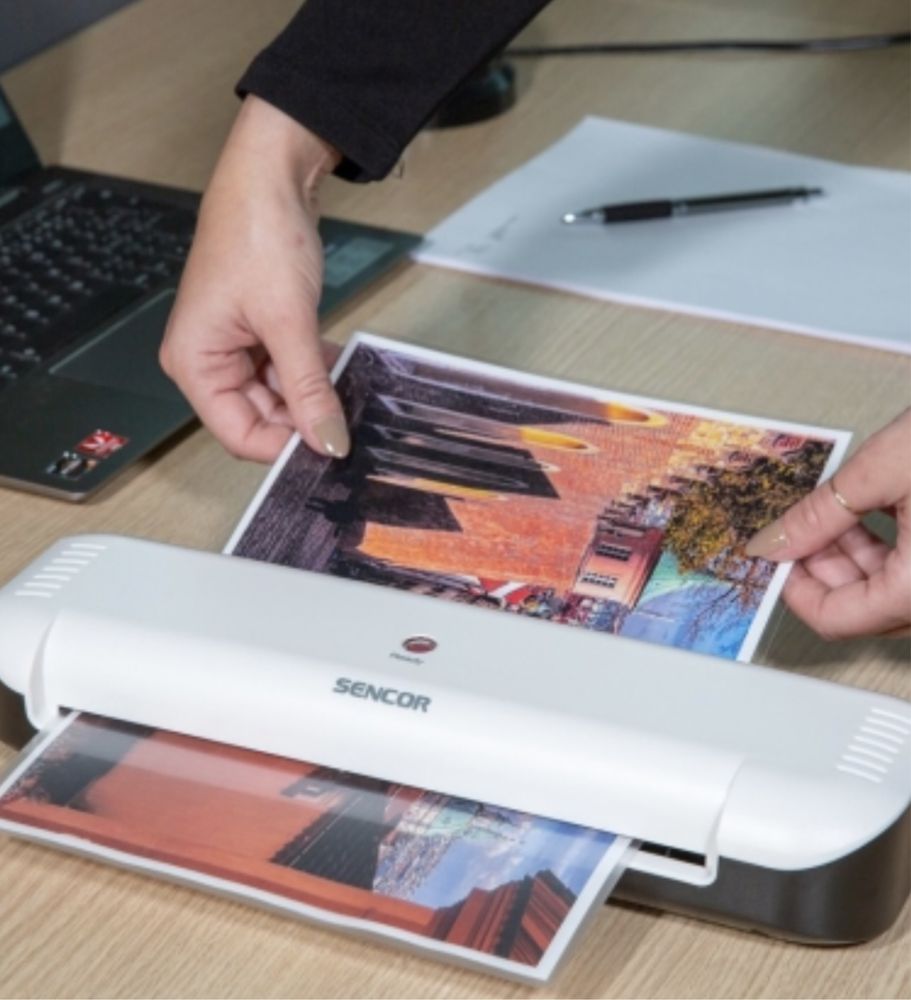 Laminator la cald A4