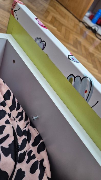 Mobila dormitror copii in stare foarte buna
Lungimea totala: 3.50 cm
i