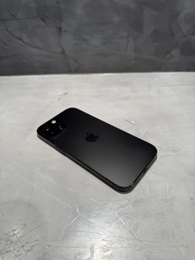 КАТО ЧИСТО НОВ Iphone 15 Black