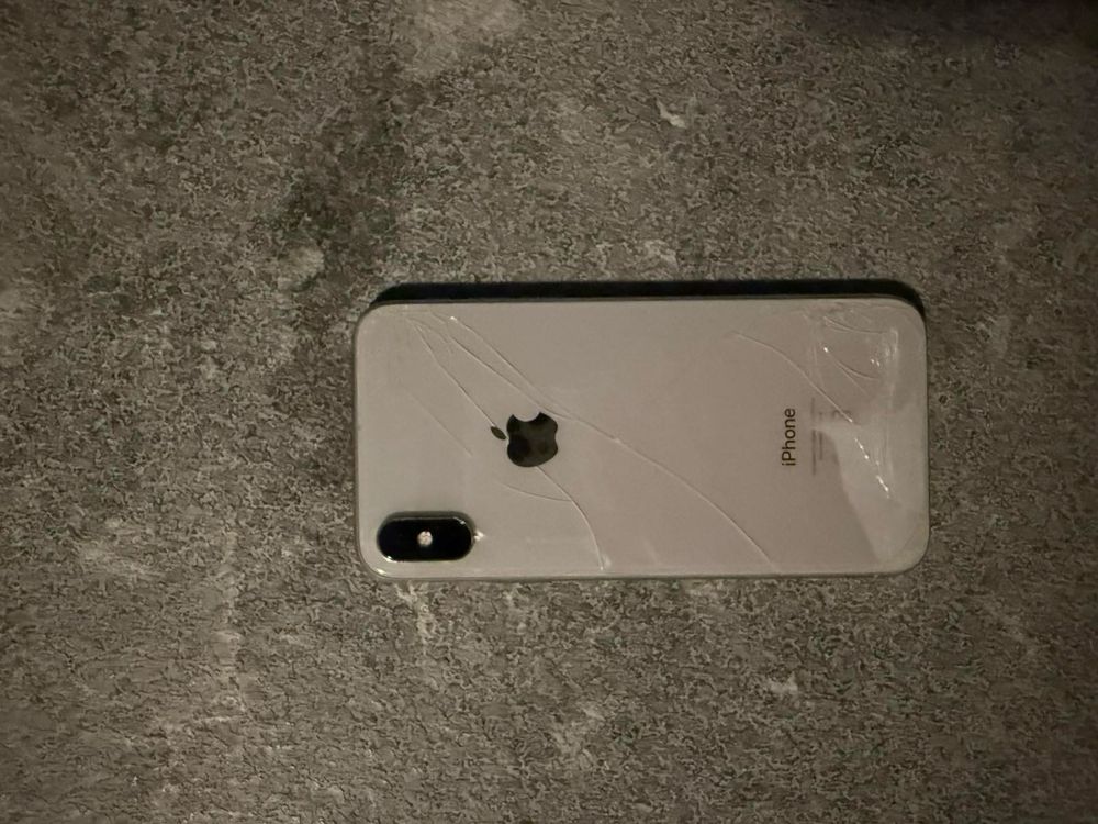 Apple iPhone XS 64GB Silver