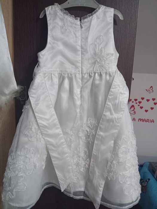 Rochita pt serbarea plus un lot foarte mare de haine