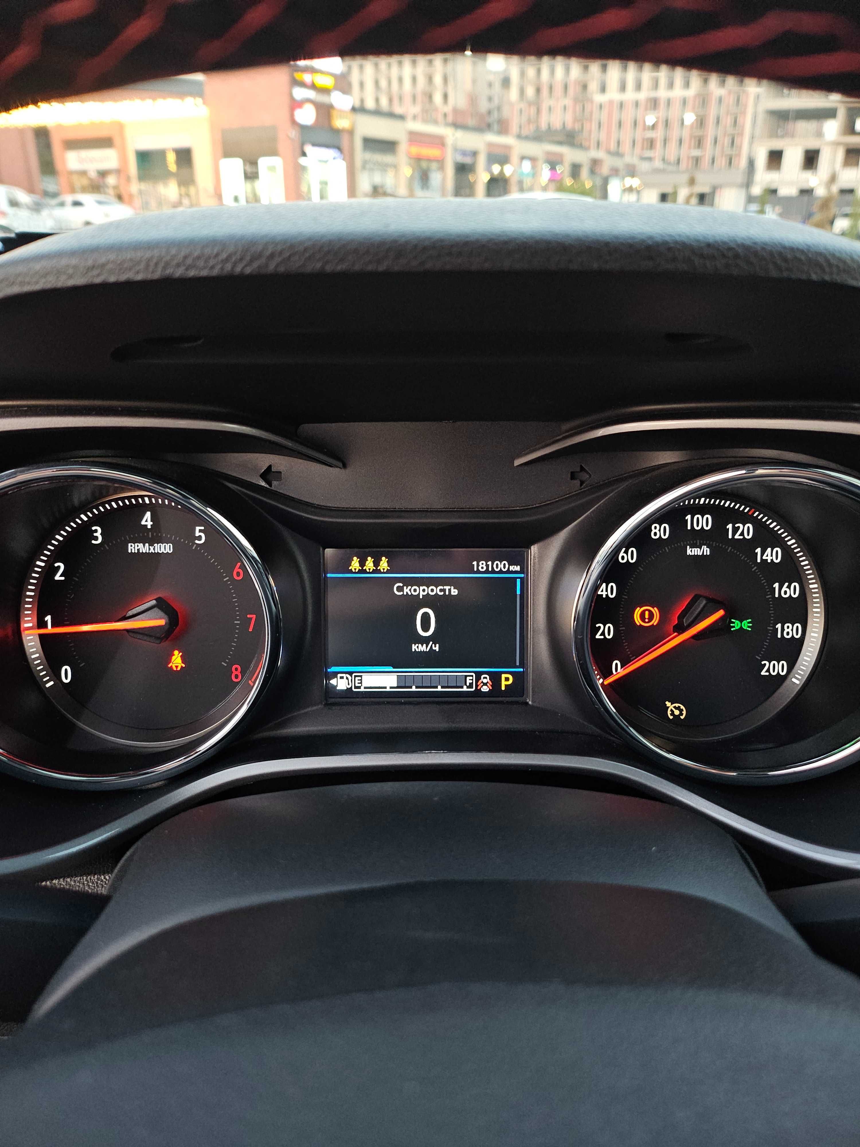 Chevrolet Tracker 2 Redline 2024
