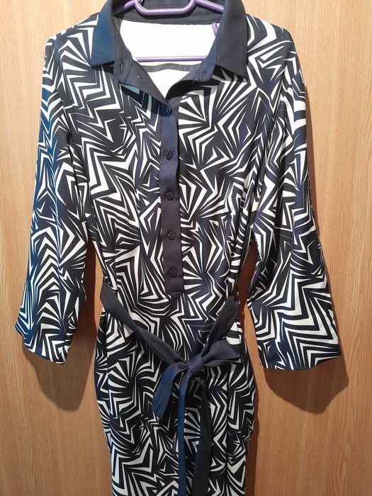 Rochie casual, midi cu mânecă ajustabilă, nasturi și cordon