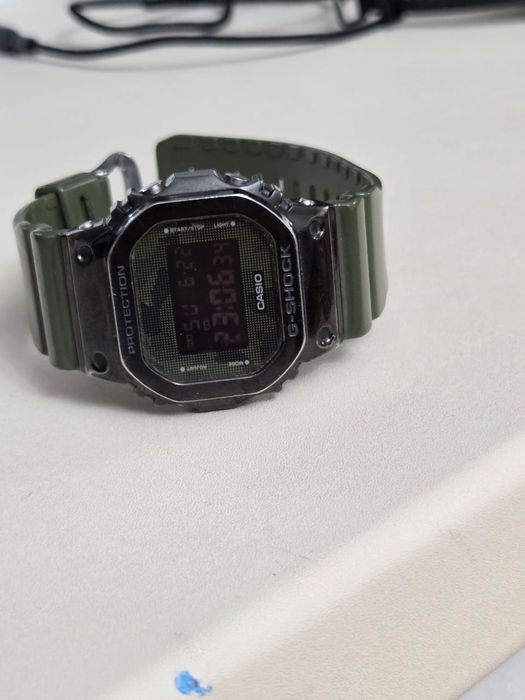 Casio g shock gm-5600 состояние хорошее!