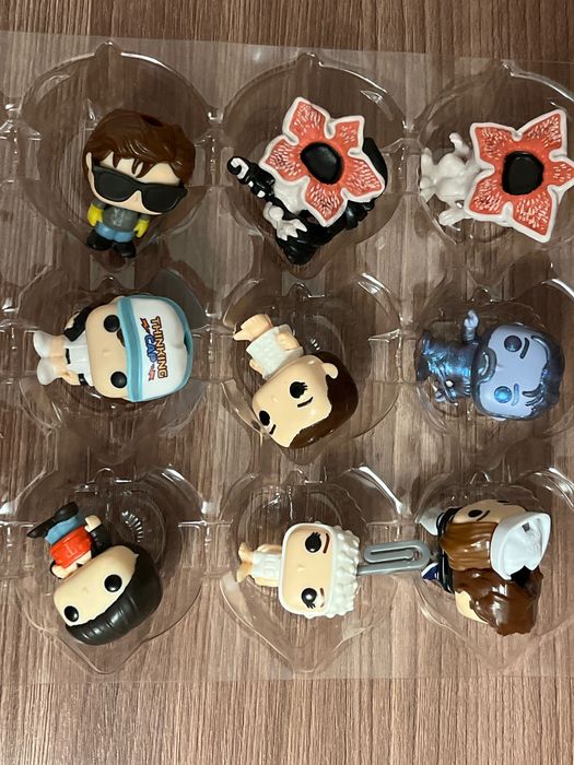 Фигурки kinder joy очень странные дела; kinder joy stranger things