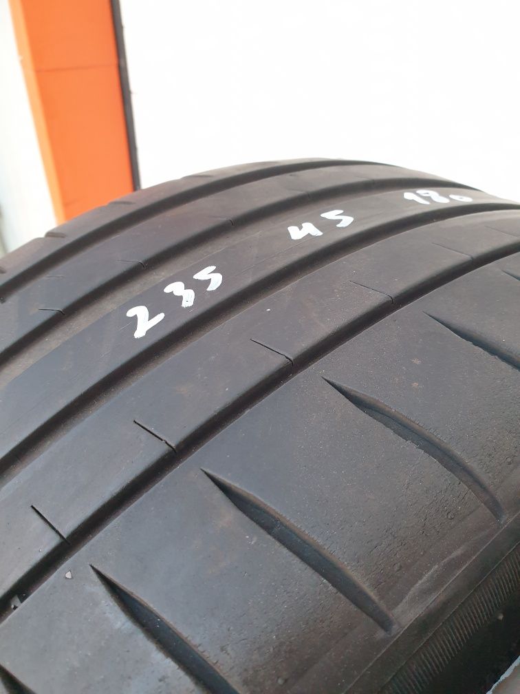 Летни гуми 2 броя MICHELIN PilotSport4 235 45 R18 дот 2619